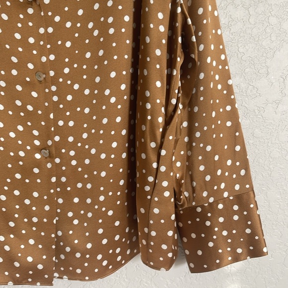 NWT Vince Tossed Dot Button-front Silk Blouse In Brown - Picture 7 of 14
